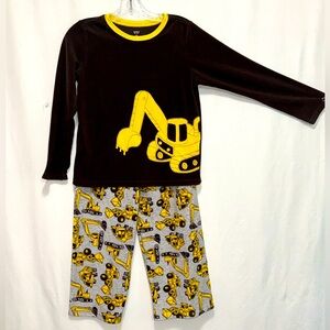 Carter’s Two Piece PJ Set Boys Size 12